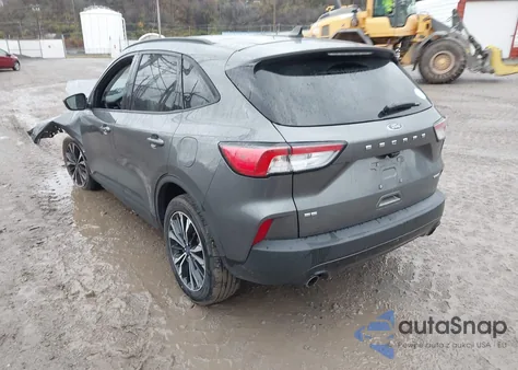 2021 Ford Escape Se z USA, uszkodzony, nr VIN 1FMCU9G62MUA45855